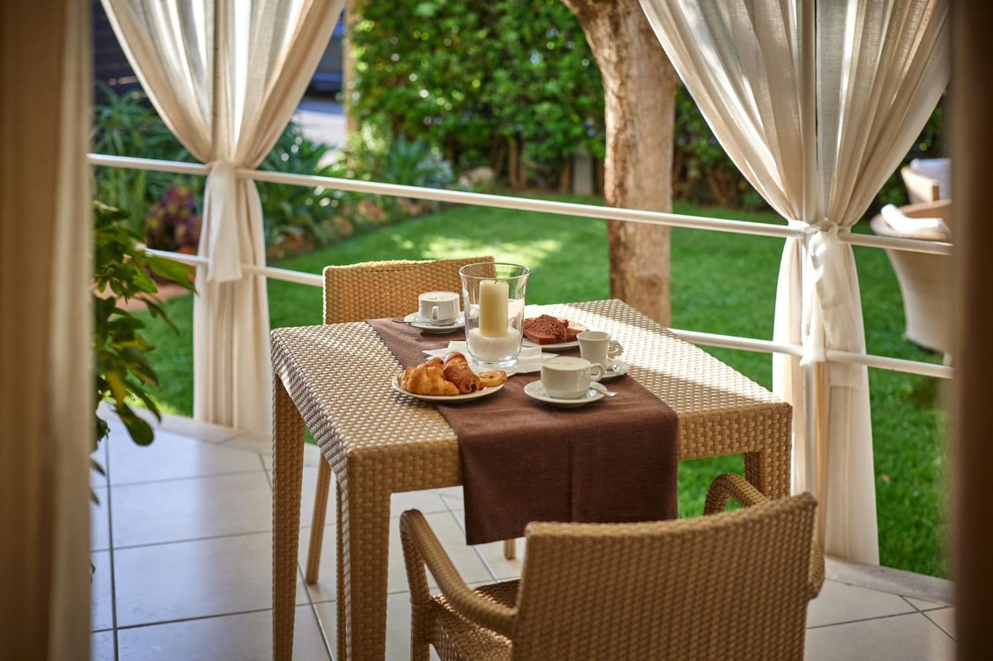 Hotel Crystal Marina di Pietrasanta Luaran gambar