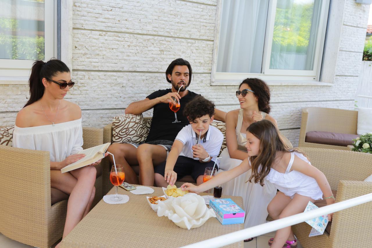 Hotel Crystal Marina di Pietrasanta Luaran gambar