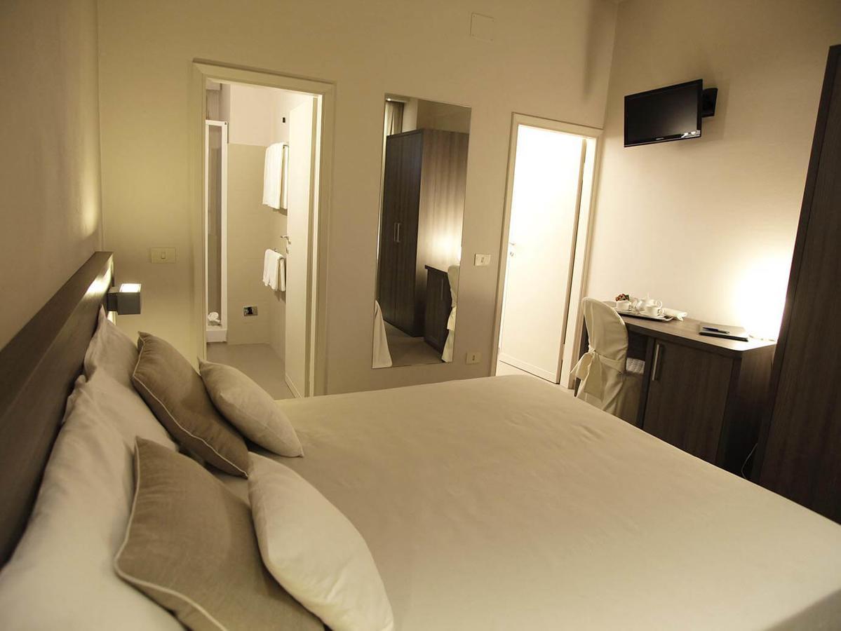 Hotel Crystal Marina di Pietrasanta Luaran gambar