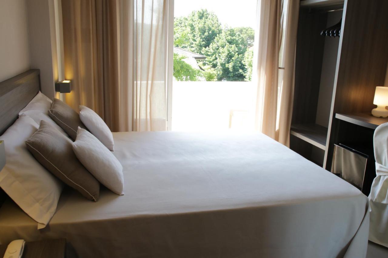 Hotel Crystal Marina di Pietrasanta Luaran gambar