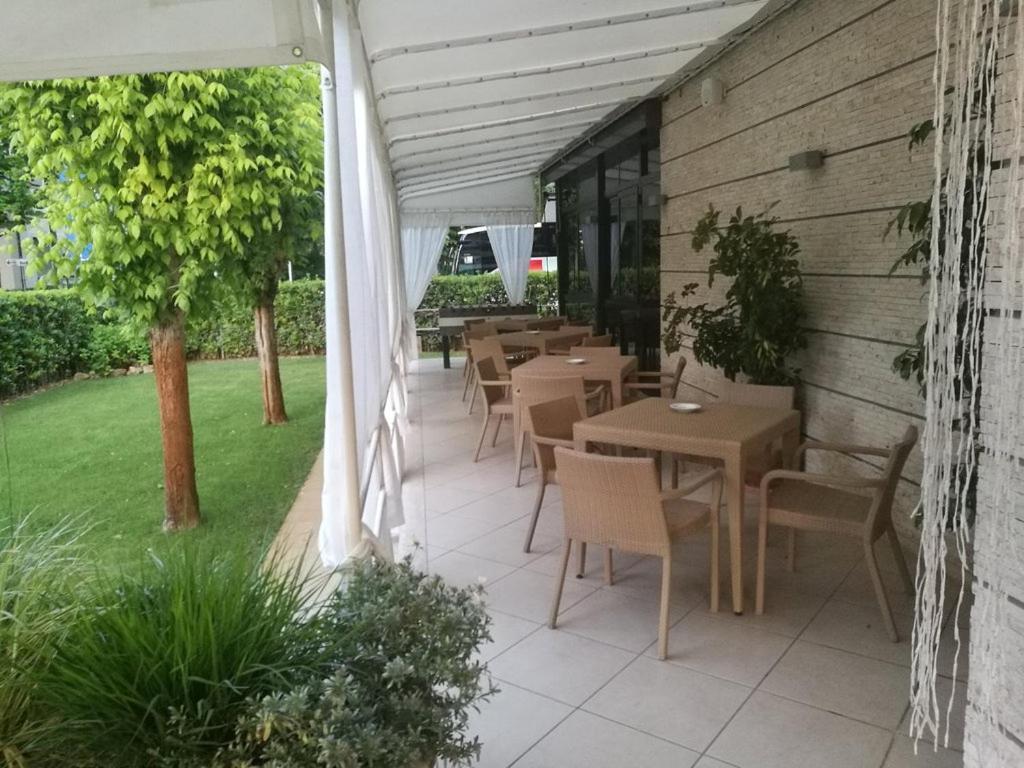 Hotel Crystal Marina di Pietrasanta Luaran gambar